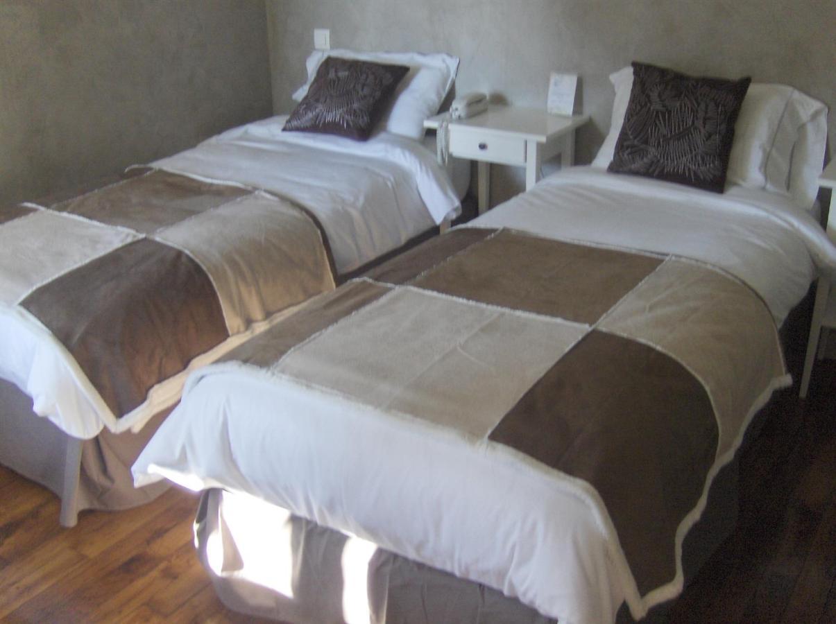 Hotel La Buissonniere Bannay  Экстерьер фото