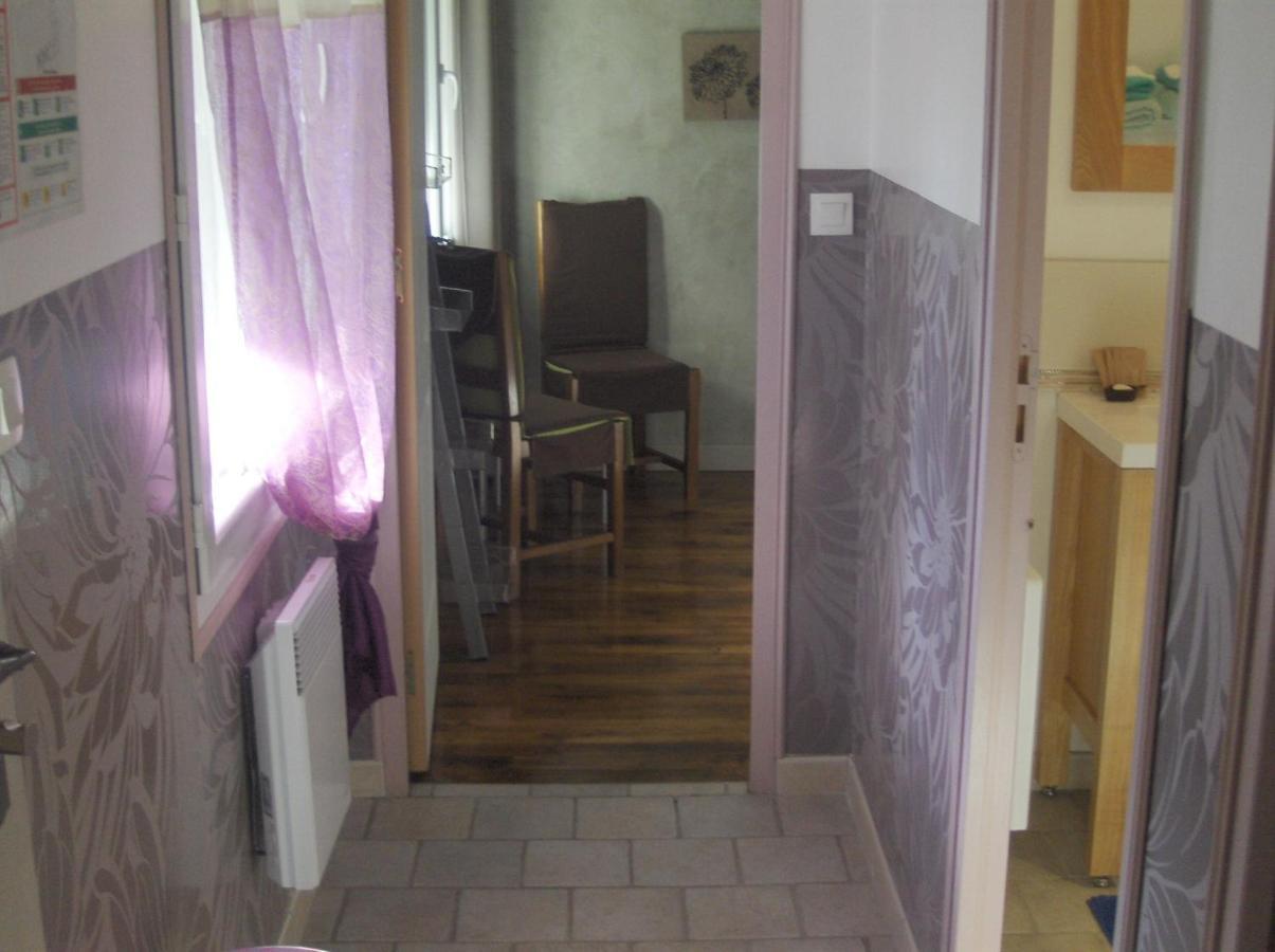 Hotel La Buissonniere Bannay  Экстерьер фото