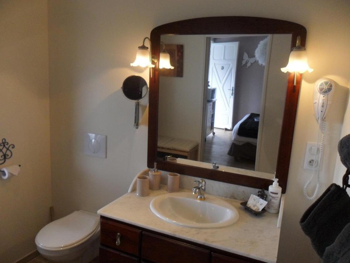 Hotel La Buissonniere Bannay  Экстерьер фото