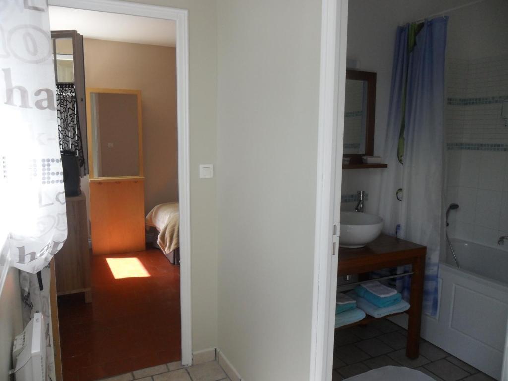 Hotel La Buissonniere Bannay  Номер фото